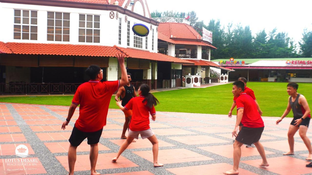 Lotus Desaru Beach Resort&Spa Bandar Penawar Exterior foto