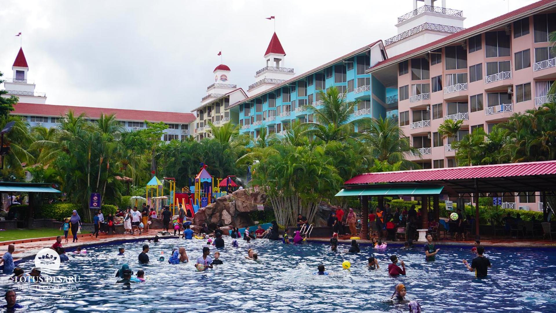 Lotus Desaru Beach Resort&Spa Bandar Penawar Exterior foto